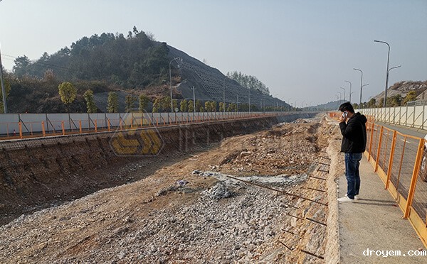 地下综合管廊自钻式锚杆基坑支护