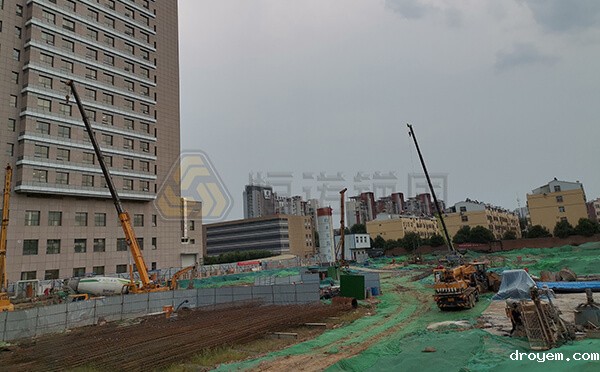 建筑医院自钻式锚杆基坑支护