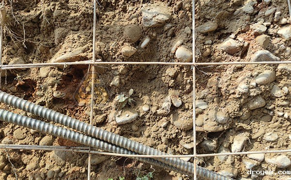 砂卵石边坡地质