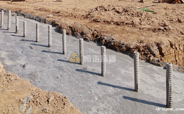 自钻式锚杆微型桩在边坡抗滑桩中的应用