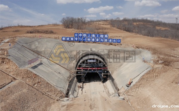 自钻式锚固系统隧道应用 自钻式锚固系统隧道应用-自钻式中空锚杆-洛阳ag九游会真人锚固