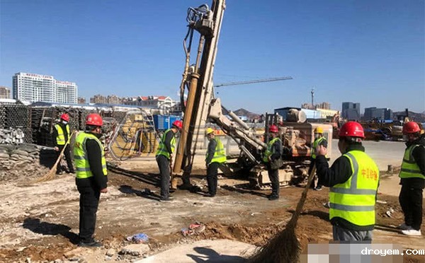 地铁明挖基坑中采用大直径自钻式锚杆施工-洛阳ag九游会真人自钻式锚固系统