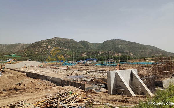 自钻式锚杆支护，自进式锚杆专用钻机施工