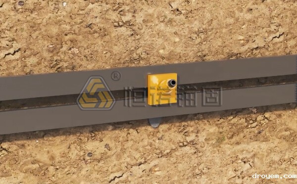 1638776378402035.jpg 自钻式中空锚杆安装垫板和螺母.jpg