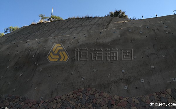 高边坡岩体支护方法